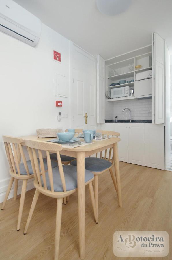 A Botoeira Da Praca Guest House Виана-ду-Каштелу Экстерьер фото